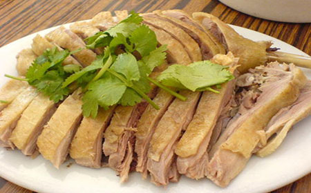北京烤鸭与南京烤鸭有哪些区别？