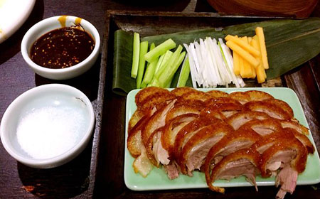 果木炭烤鸭加盟前景怎么样？果木炭烤鸭有哪些优势