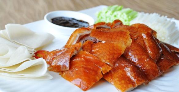 大鸭梨烤鸭店加盟费是多少钱呢？