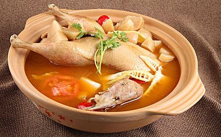 鸭肉跟什么煲汤好吃?为你推荐三款最佳做法