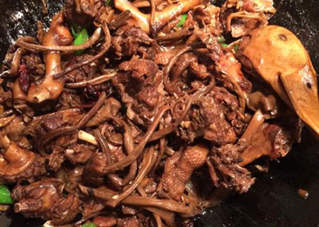 鸭肉的两种家常菜谱做法介绍