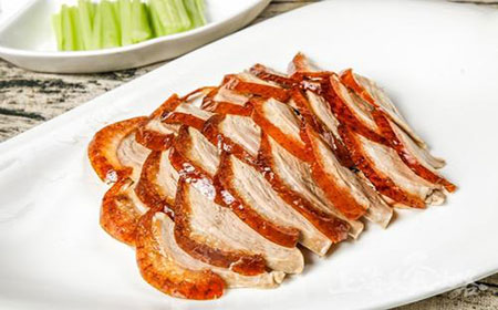 哪些人适合吃鸭胸脯肉?