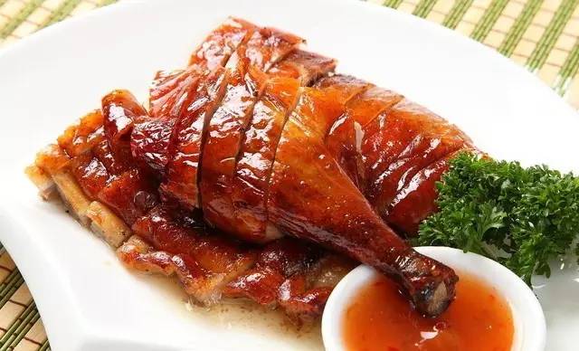 馫京都烤鸭坊特色美食，加盟创业的好项目