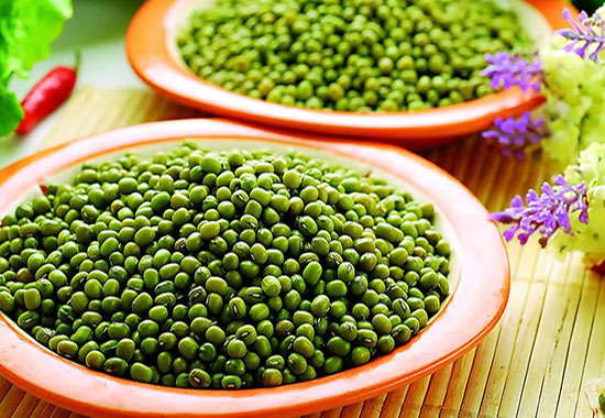 夏天食用绿豆鸭子汤可以消暑清热利水消肿