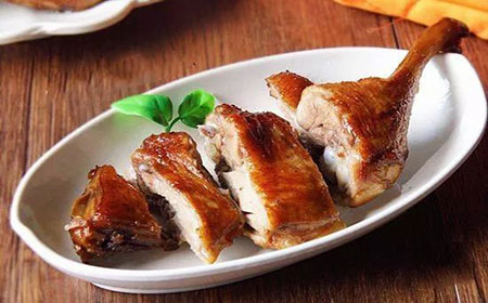 美味的家常鸭腿两种特色做法介绍