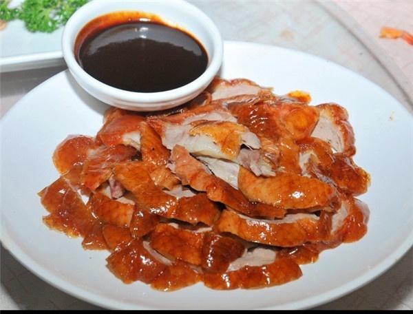 鸭七公烤鸭与普通烤鸭有哪些区别？看看鸭七公烤鸭的优势