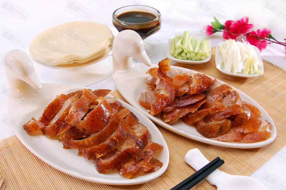 铁板烤鸭易于操作简单易学，加盟非常方便